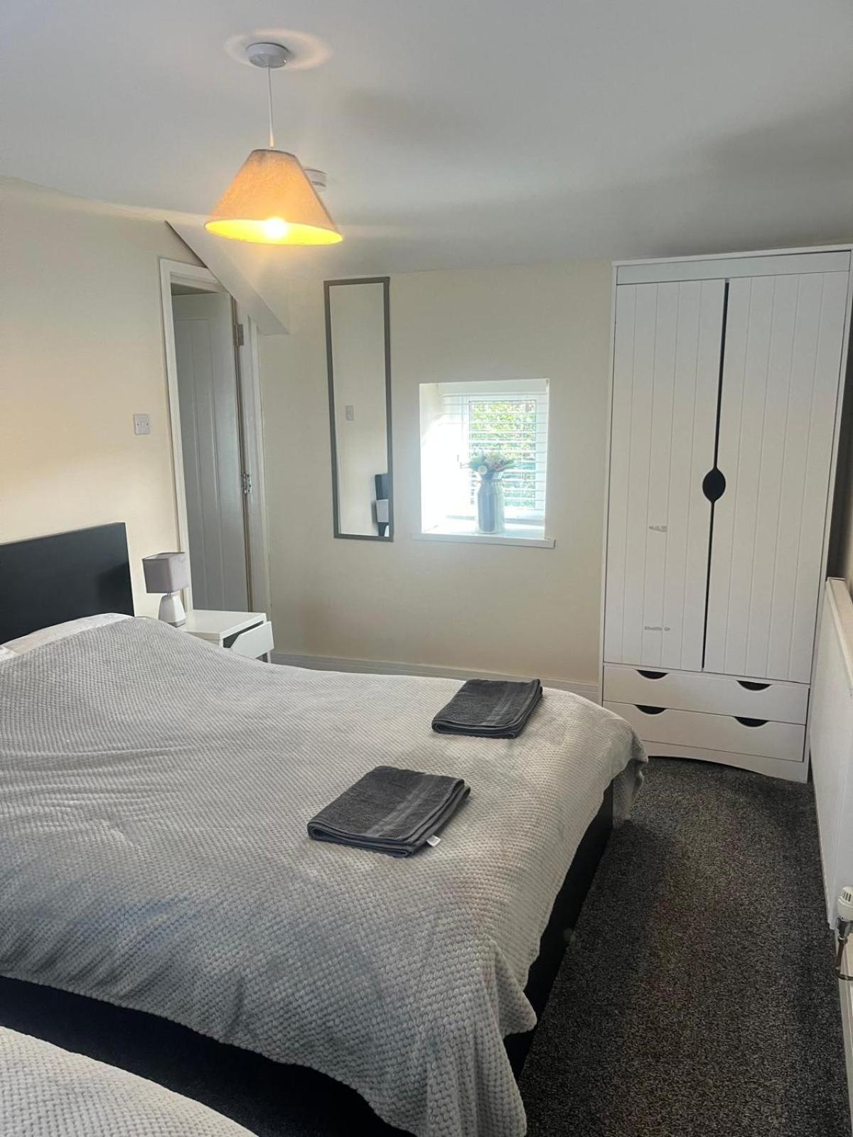 Rj S House Apartment Merthyr Tydfil Ngoại thất bức ảnh