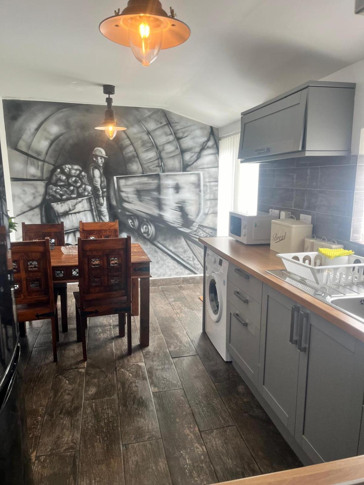 Rj S House Apartment Merthyr Tydfil Ngoại thất bức ảnh
